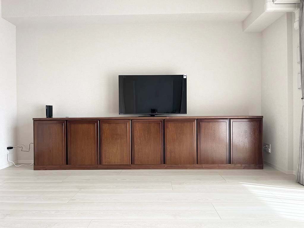 リビングボードを納品