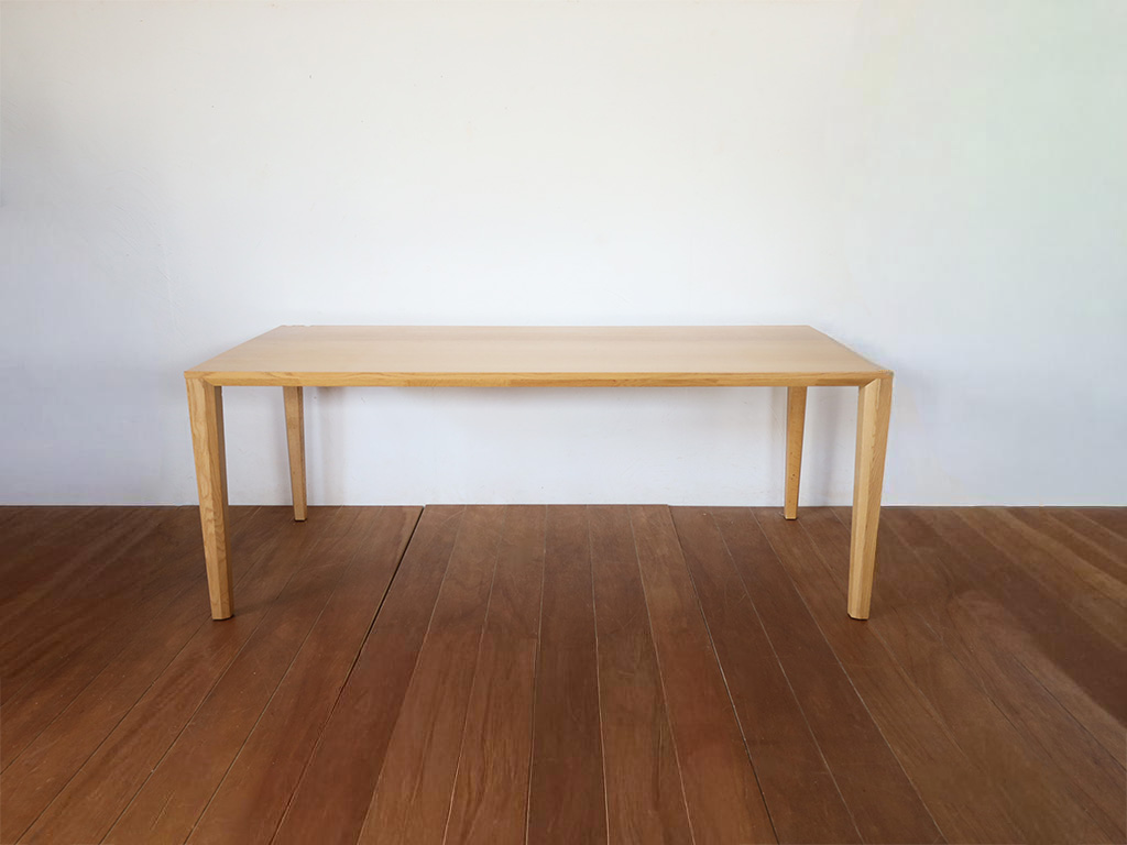 W1800の大きなダイニングテーブル