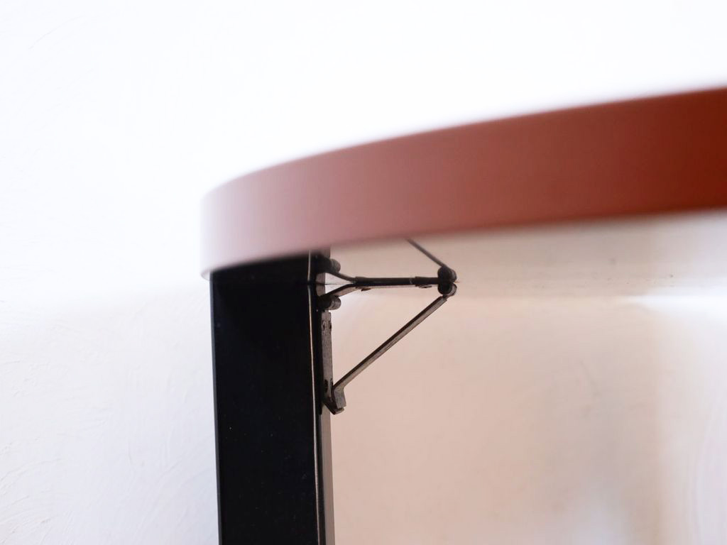 折り畳み脚の金具