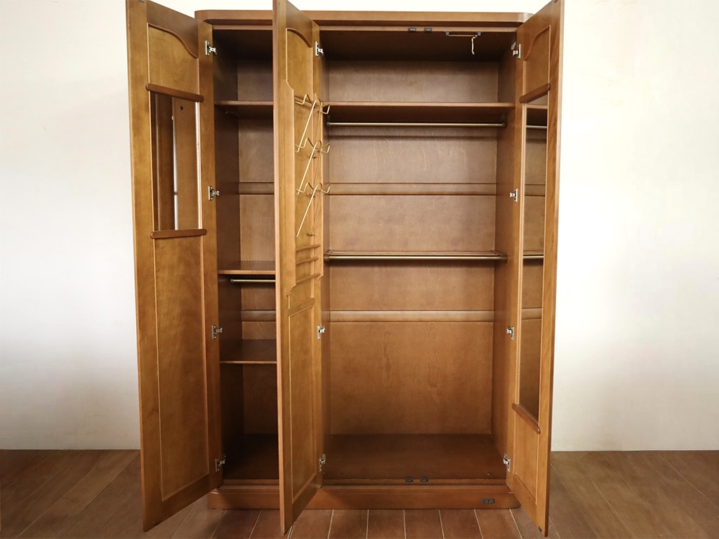 洋服タンスを分解組み立て式にリメイク