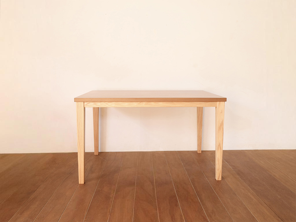 婚礼タンスの扉から作ったダイニングテーブル