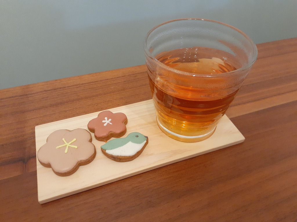 母の食器棚への想いと、思い出を残す上下分割リメイクという選択