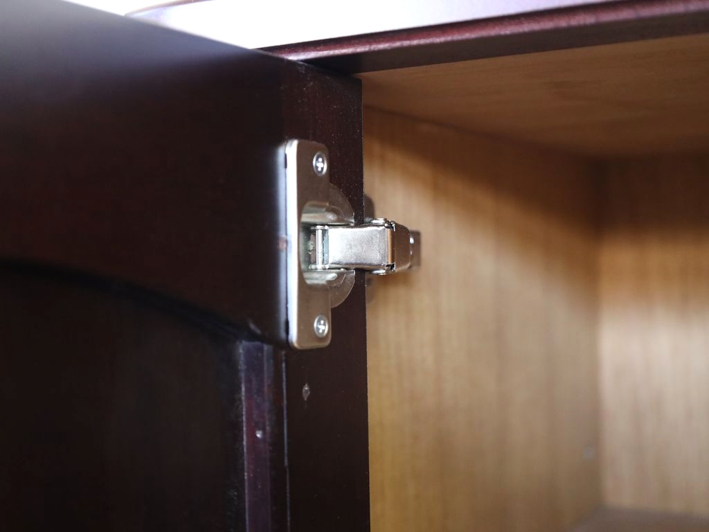 新しく交換した金具