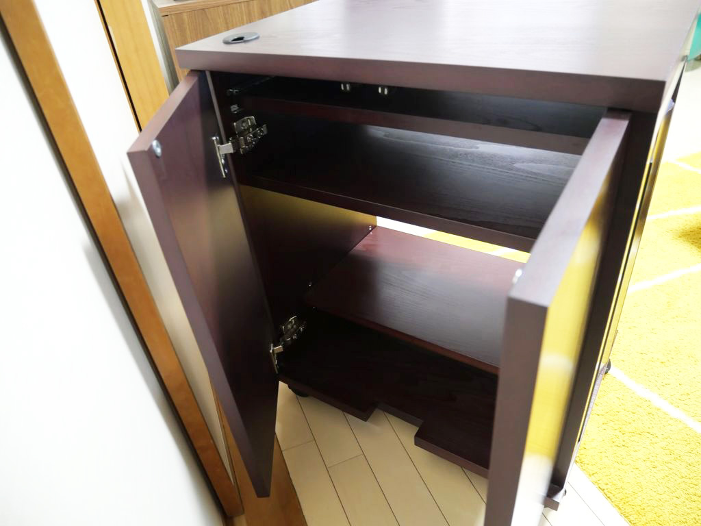 完成したオーダーリメイク家具をお届け