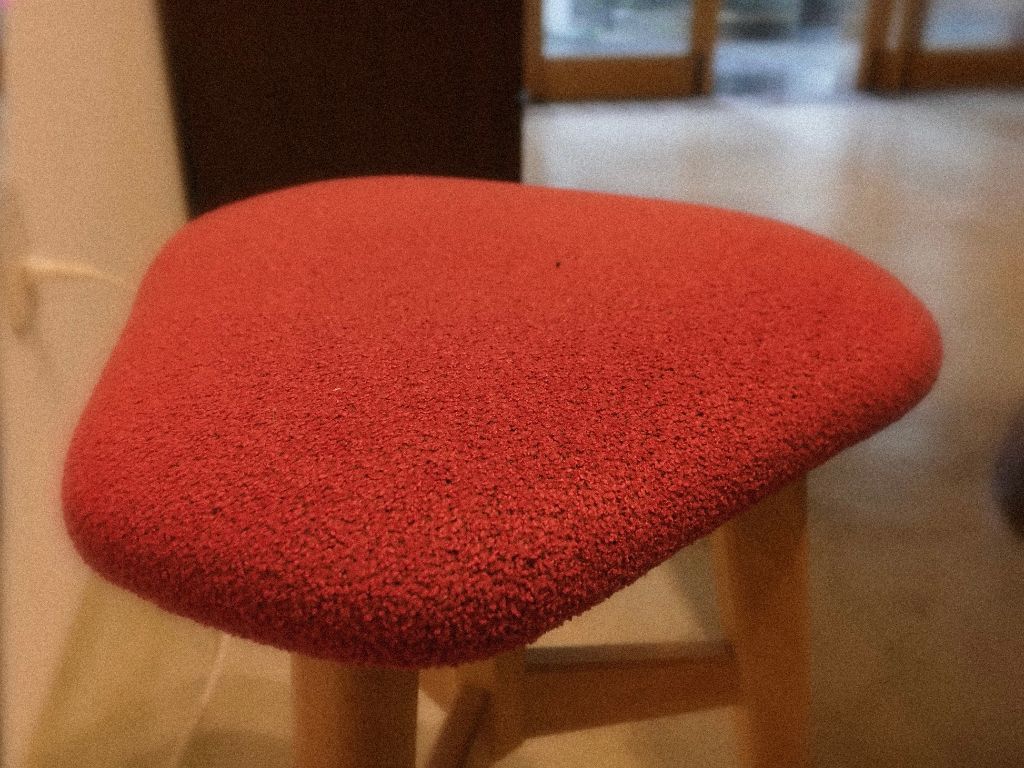 デルタスツール