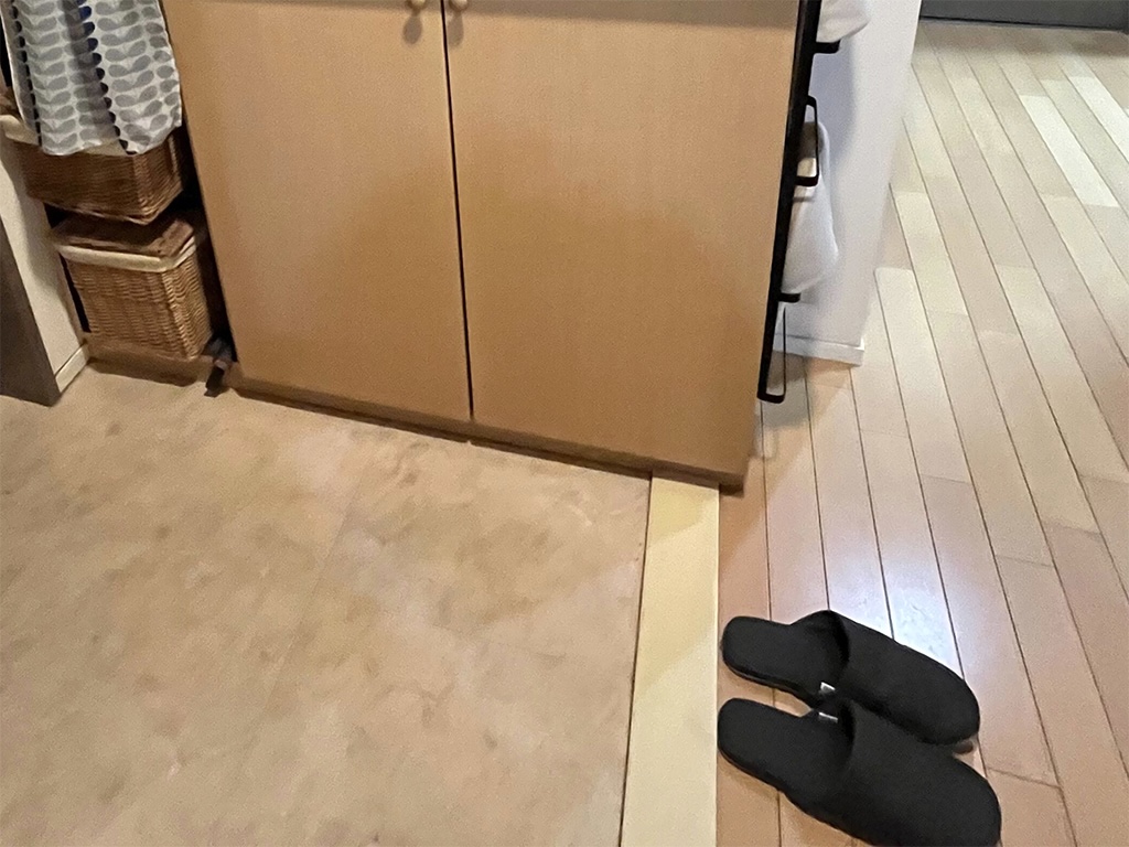 玄関の框