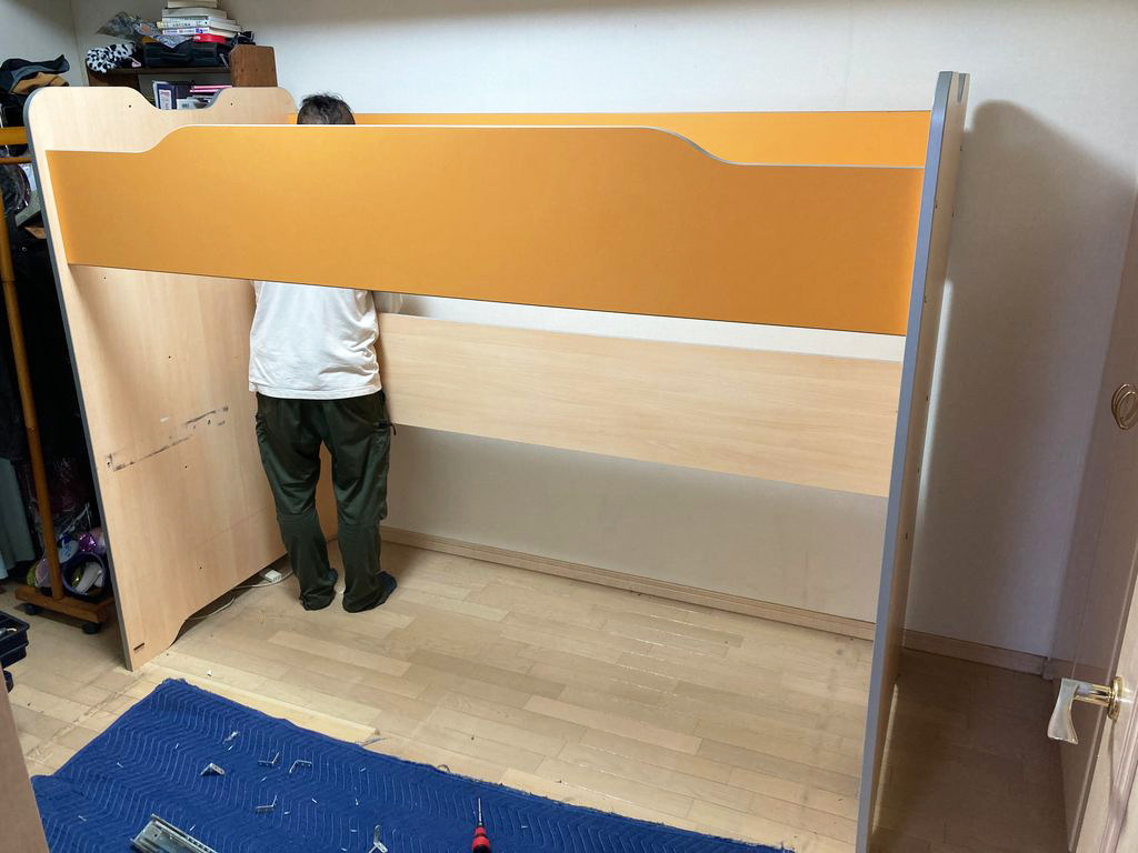 『家具作りたいおっさん』が、お客様宅でベッドを分解
