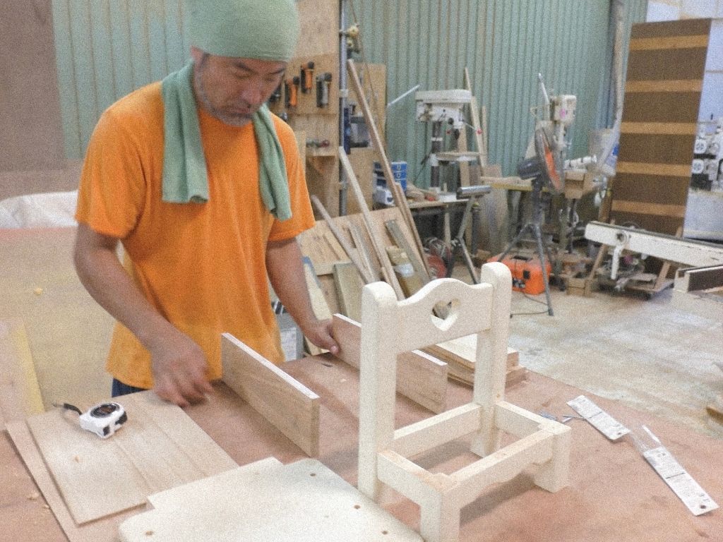 『家具作りたいおっさん』工房での製作風景