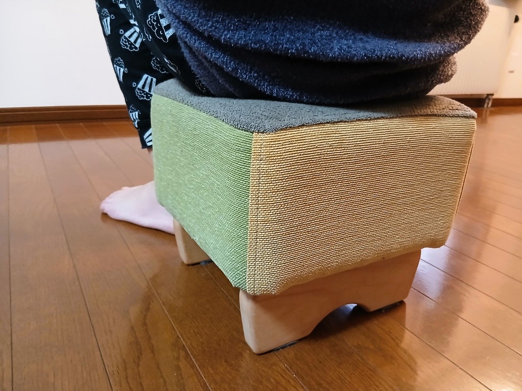家族と過ごす何気ない時間に。我が家で大活躍のモンペスツール♪